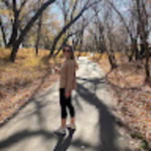 Meet your Posher, Carly